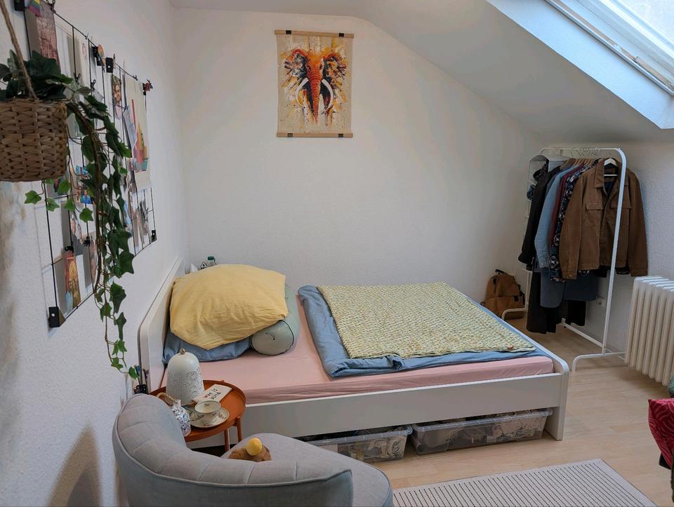 Thumbnail-Gemütliches Zimmer in 3-Personen-WG Frankfurt Sossenheim