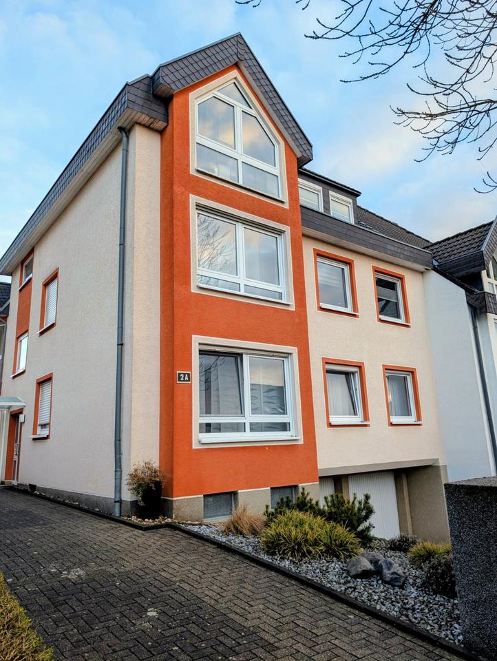 Thumbnail-Wohntraum mit Gartenidyll: Großzügige 3-Zimmer-Wohnung mit Garage