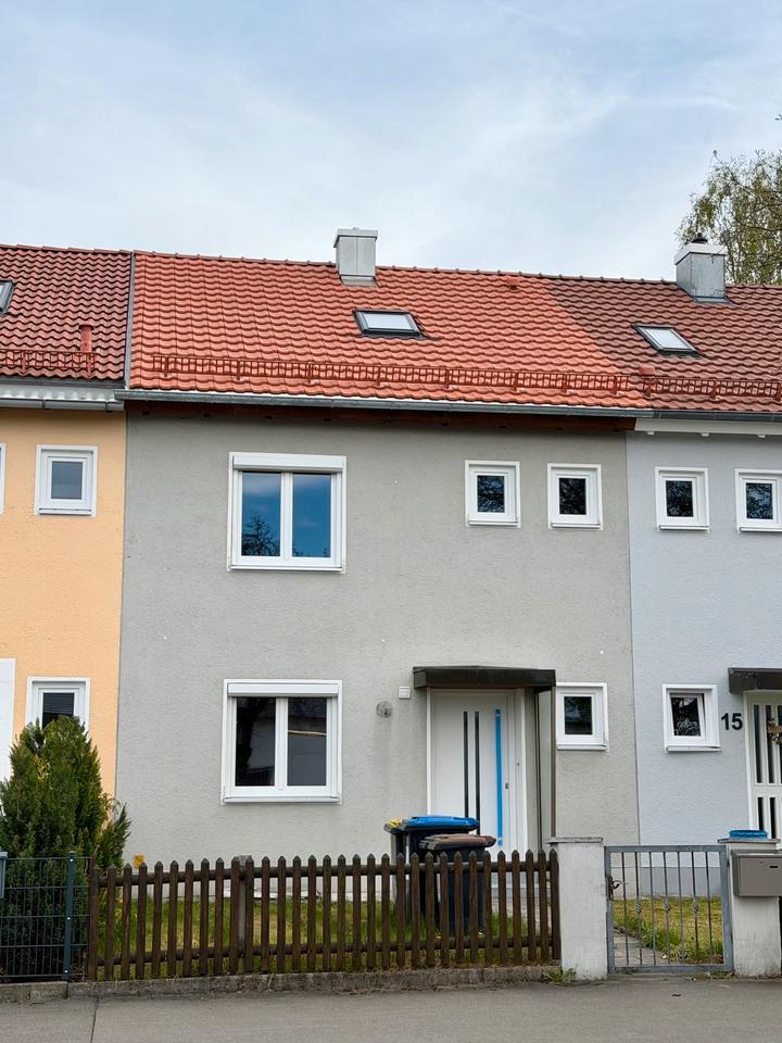 Thumbnail-ERSTBEZUG: Stilvoll wohnen nach Kernsanierung – Reihenmittelhaus