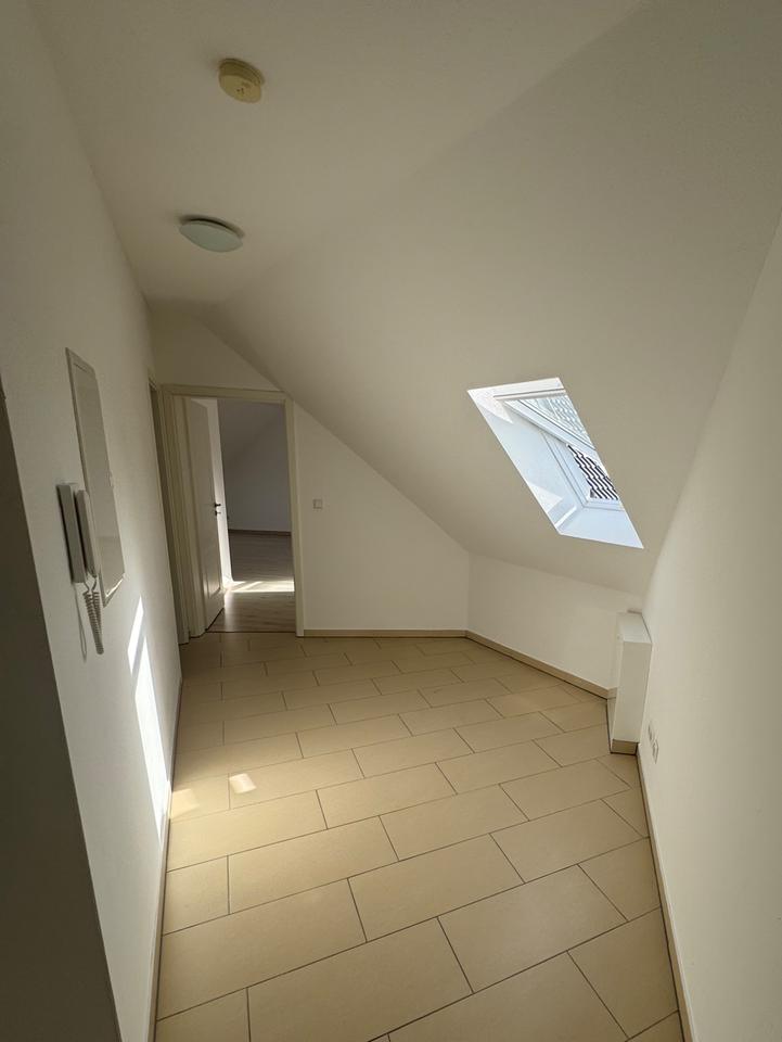 Thumbnail-2-Zimmer-Dachgeschosswohnung – zu Sofort zu vermieten
