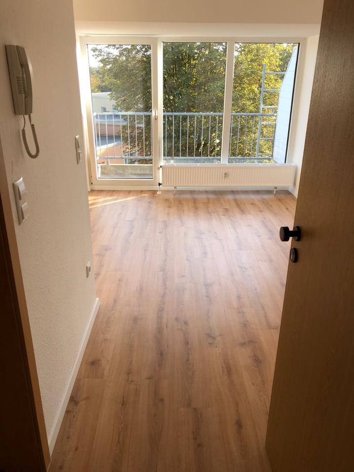 Thumbnail-Helles 1-Raumappartement mit Balkon