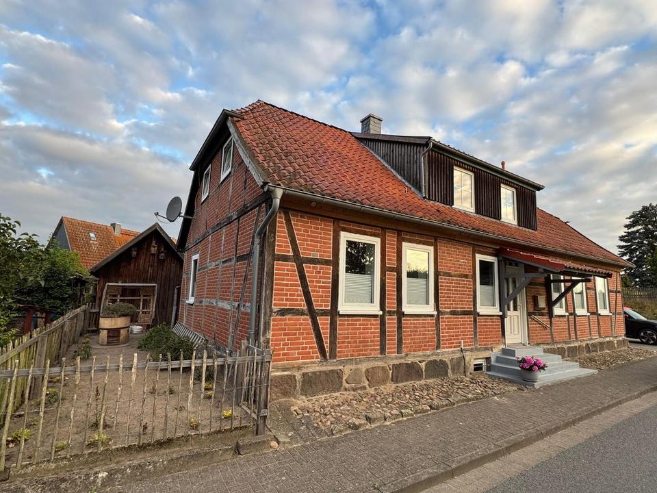Thumbnail-Zweifamilienhaus, Haus
