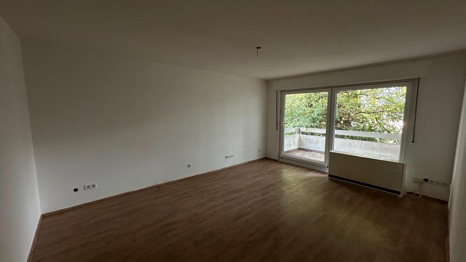 Thumbnail-3-Zimmer-Wohnung im EG mit Balkon - nur mit WBS für 3 Personen