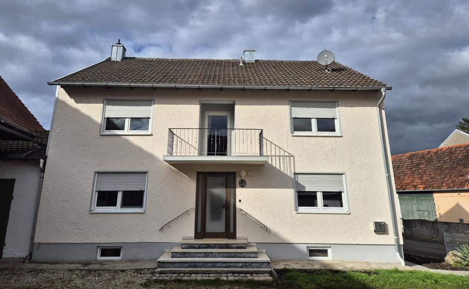 Thumbnail-Großzügiges Einfamilienhaus(159 m²)mit Garage & Hof ruhige Lage