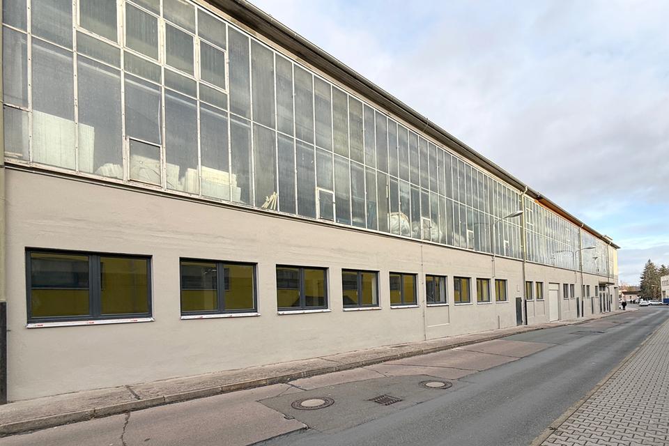 Thumbnail-270 m² große Halle für Lager und Produktion zur Miete im Gewerbepark Gera