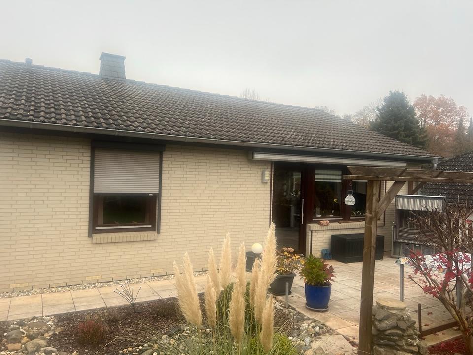 Thumbnail-Freistehendes Einfamilienhaus in Bad Gandersheim- gepflegt !