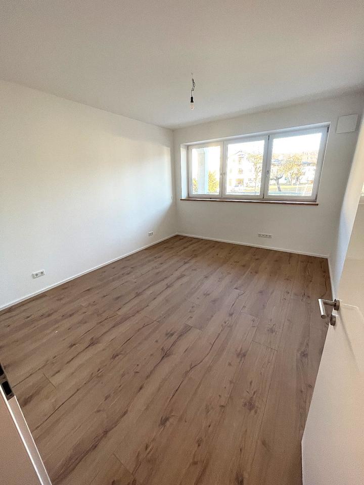 Thumbnail-Geschmackvolle 2-Raum-Wohnung mit Balkon und EBK in Vogtareuth