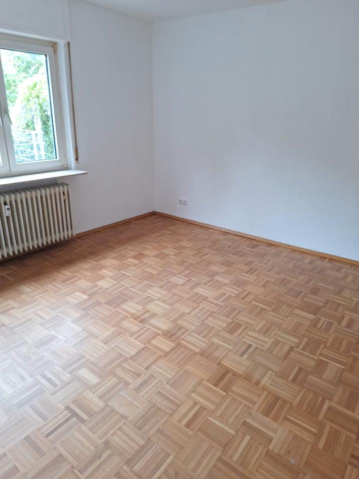 Thumbnail-3-Zimmer Wohnung mit Garage in Frankfurt-Heddernheim – 84 m²