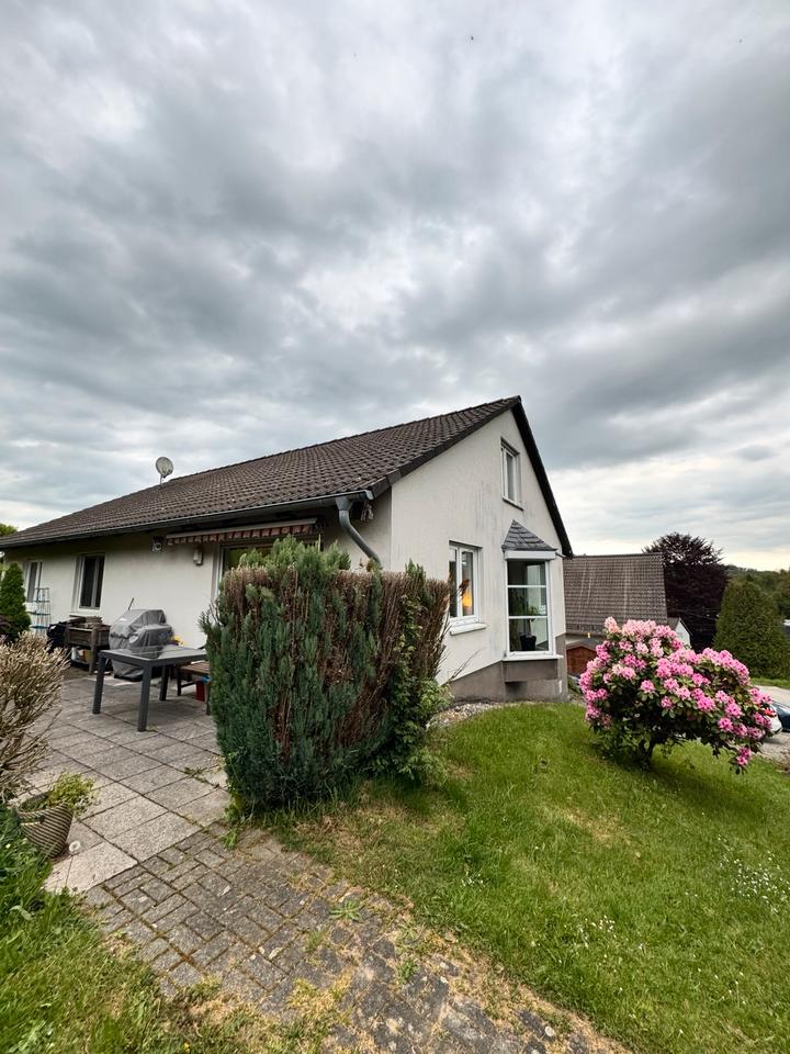 Thumbnail-Schönes Bungalow mit 114 m2 in Winterborn (Nümbrecht)zu verkaufen