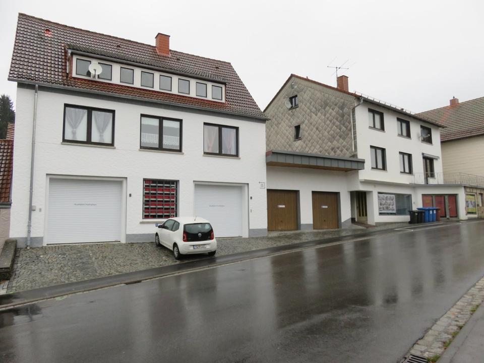 Thumbnail-2 Massivhäuser, Garage, 413 + 118 qm Vermiet-, 800 qm Grundfläche