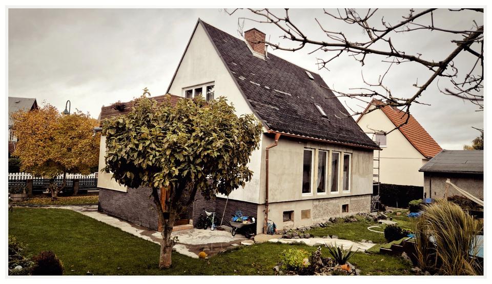 Thumbnail-+ + EINFAMILIENHAUS + WEIDENGRUND IN SCHMÖLLN + RUHIGE LAGE + +