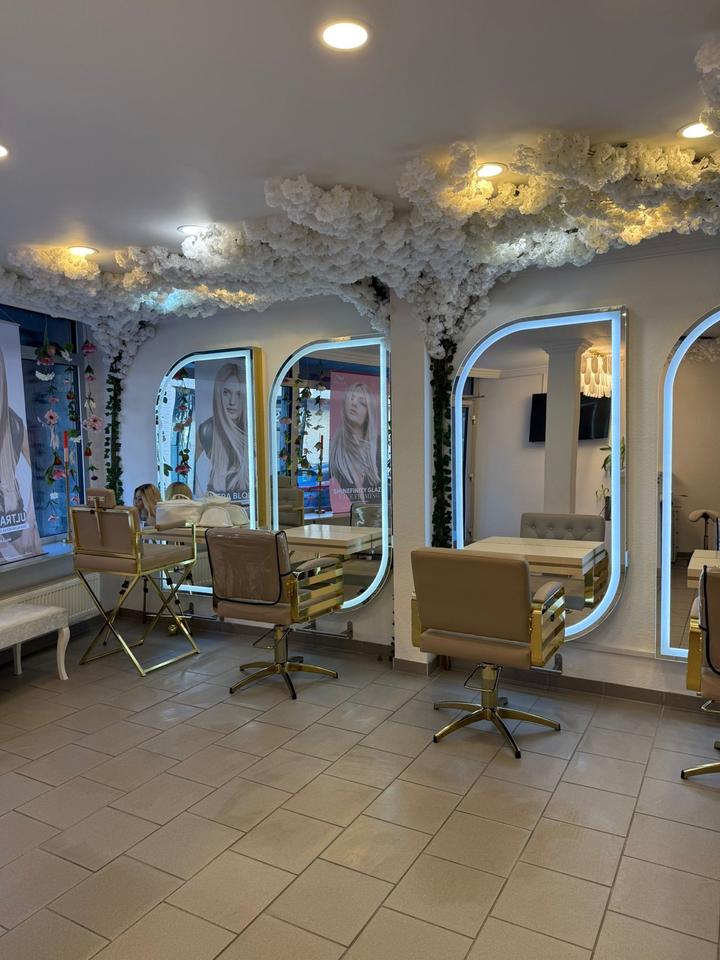 Thumbnail-Ladenlokal in Top-Innenstadtlage zu vermieten - voll eingerichtet