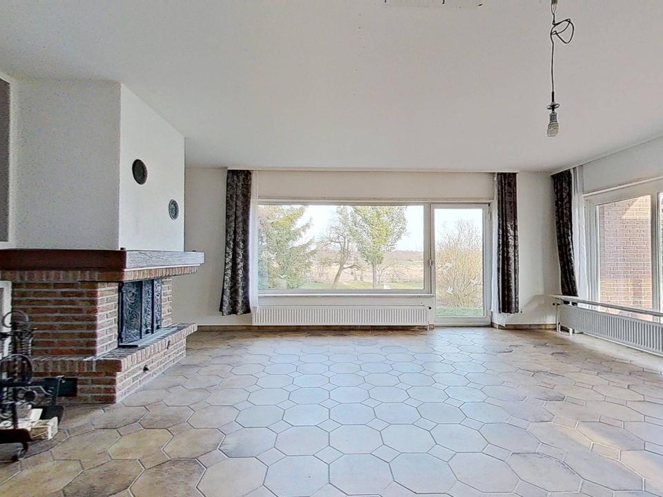 Thumbnail-Weitläufige 3-Zimmer-Erdgeschosswohnung mit 2 Terrassen, GARTEN, EBK und Kamin in naturnaher Umgebung