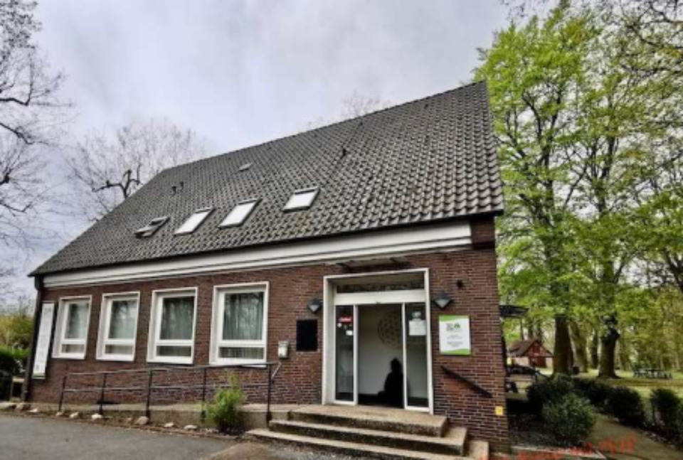 Thumbnail-86 qm helle 3,5-Zimmer Wohnung am Eichenhain Schneeren zur Miete