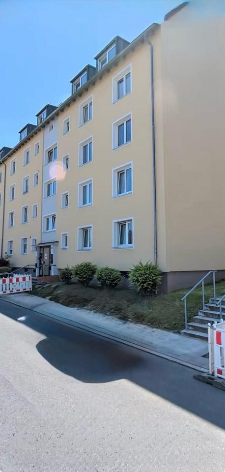 Thumbnail-3-Zimmer-Wohnung in Hof mit Einbauküche