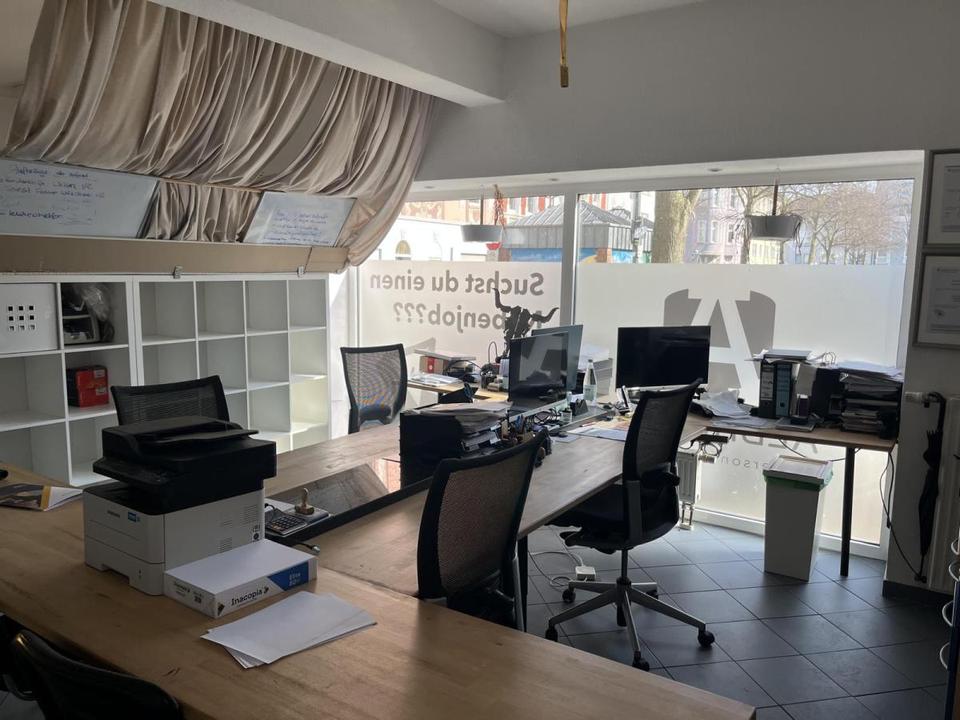 Thumbnail-Helle, möblierte Bürofläche in zentraler Lage von Hörde