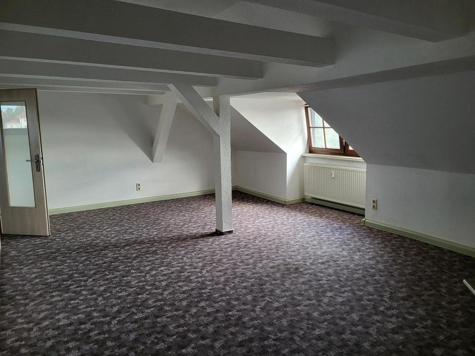 Thumbnail-2 Raum 68qm Dachgeschosswohnung mit EBK in Oschatz