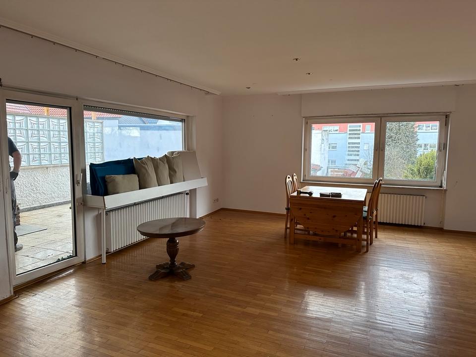 Thumbnail-Bis Nov 26 - Einfamilienhau, Garage& Garten in Frankfurt Harheim