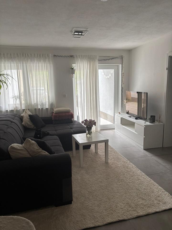 Thumbnail-Moderne Erdgeschoss Wohnung