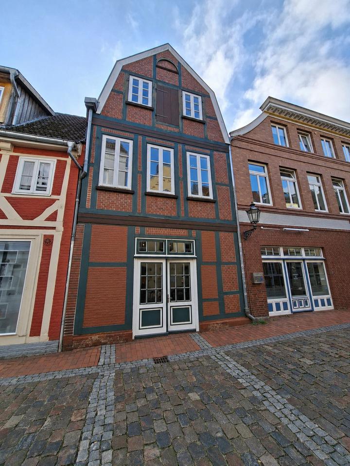 Thumbnail-Attraktive Gewerbefläche in Altstadtlage von Stade vielseitig nutzbar mit Stellplatz & Terrasse