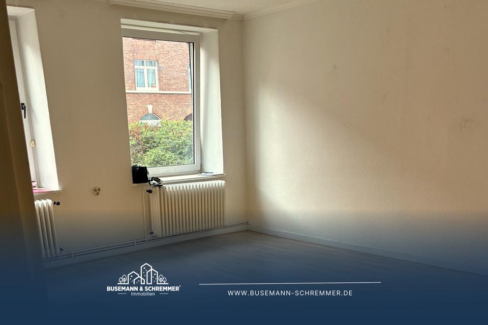 Thumbnail-Helle 2-Zimmer Wohnung mit Badewanne in der Südstadt