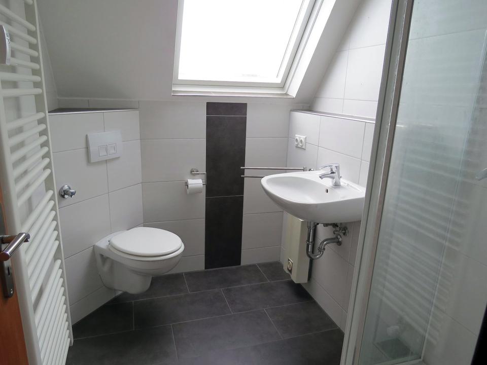 Thumbnail-2,5 Zimmer DG in Voerde Spellen