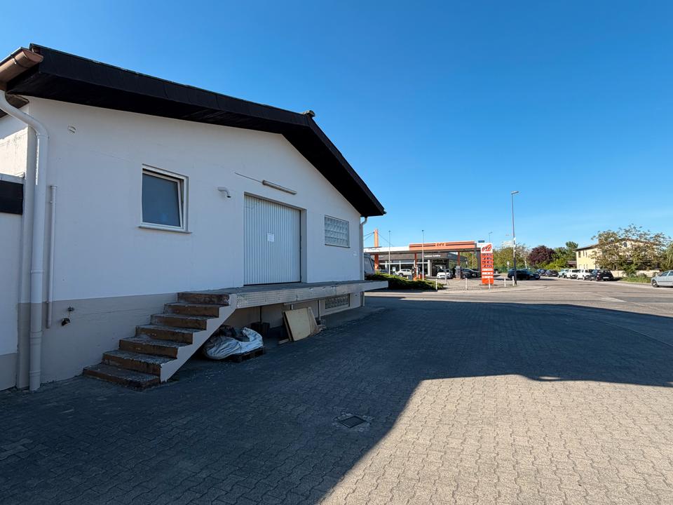 Thumbnail-Lagerhalle über 2 Etagen mit 3 Tore
