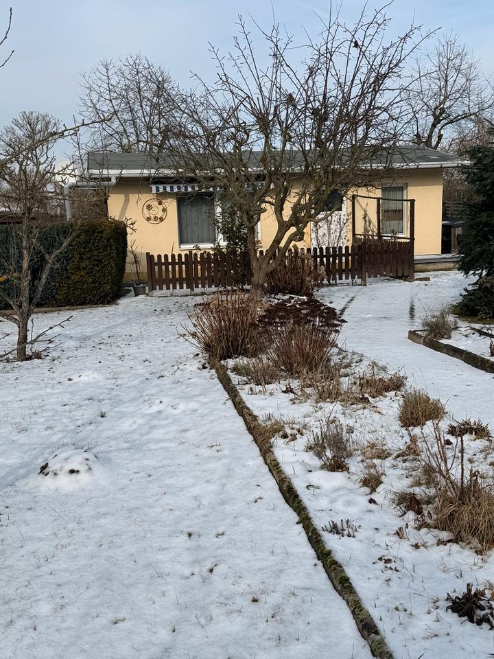 Thumbnail-Massiver 50qm Bungalow auf Pachtland in Kleingartensparte