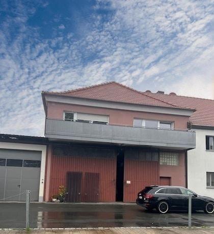 Thumbnail-Sofort beziehbare, attraktive 4 Zimmer-Wohnung mit großem Balkon in zentraler Stadtlage von Ebern, Wohnfl. 120m²