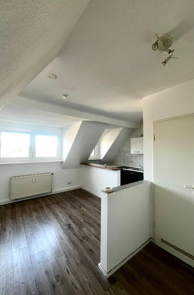 Thumbnail-Charmante 2-Zimmer-DG-Wohnung mit Wohnküche – hell & gemütlich