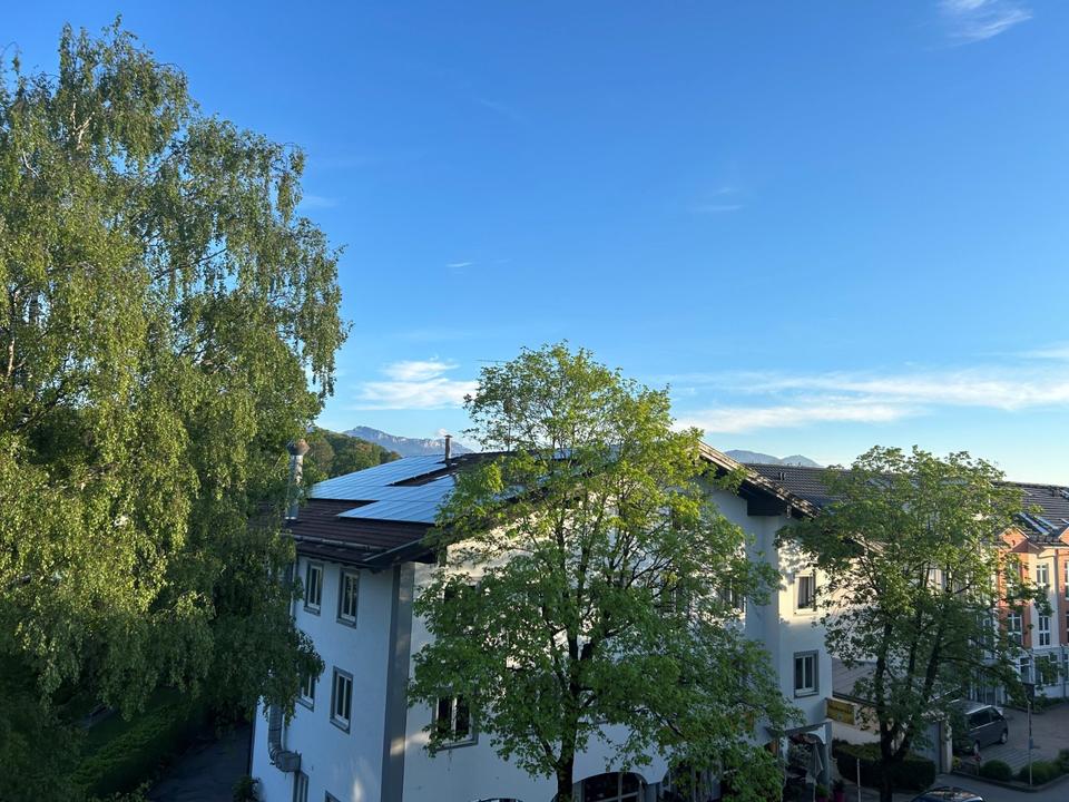 Thumbnail-Zweitbezug - großzügige DG-Whg. in zentraler Lage