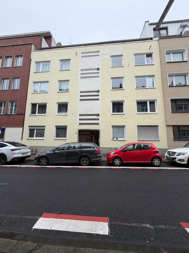 Thumbnail-Familienfreundliche 3-Zimmer Wohnung mit Balkon in Köln-Alstadt