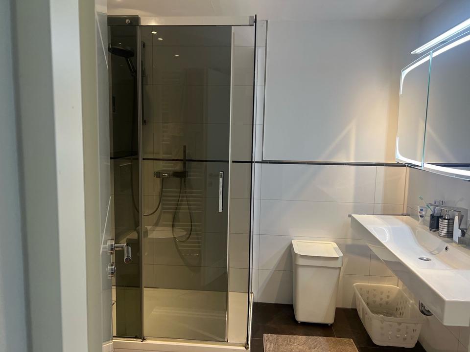 Thumbnail-Große 106m² Wohnung in Düsseldorf Hasselsstraße zu vermieten