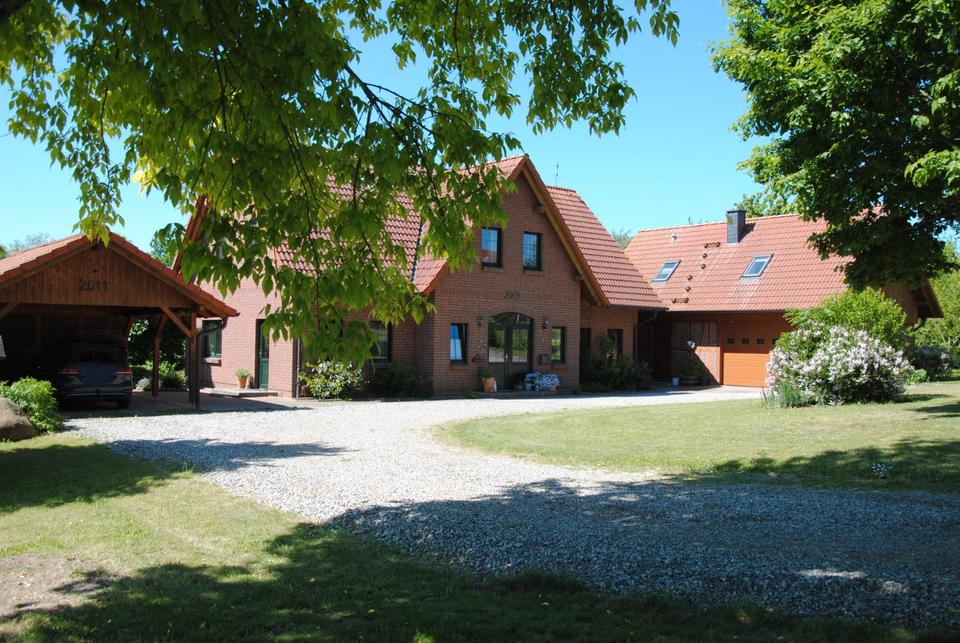 Thumbnail-Landhaus mit Nebengebäuden in einmaliger Lage