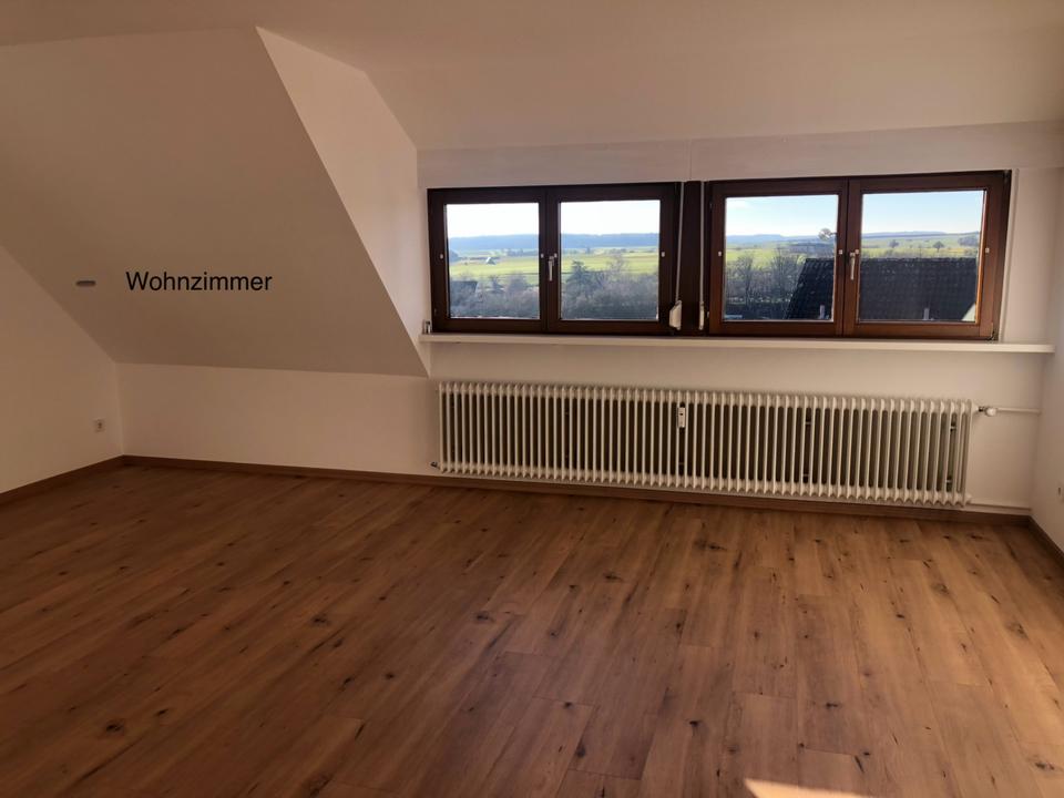 Thumbnail-3 Zimmer DG Wohnung in 2 FMH Leo-Gebersheim