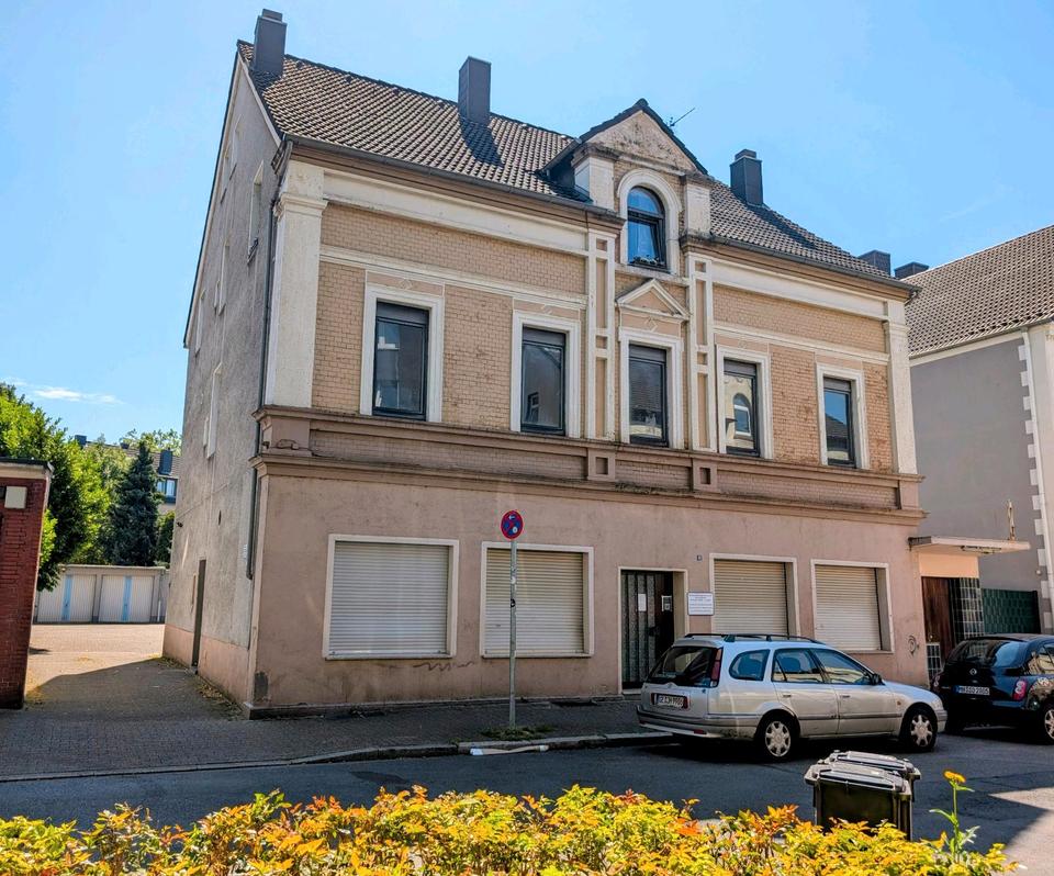 Thumbnail-Mehrfamilienhaus + Gewerbe 8 Garagen Ausbaupotenzial