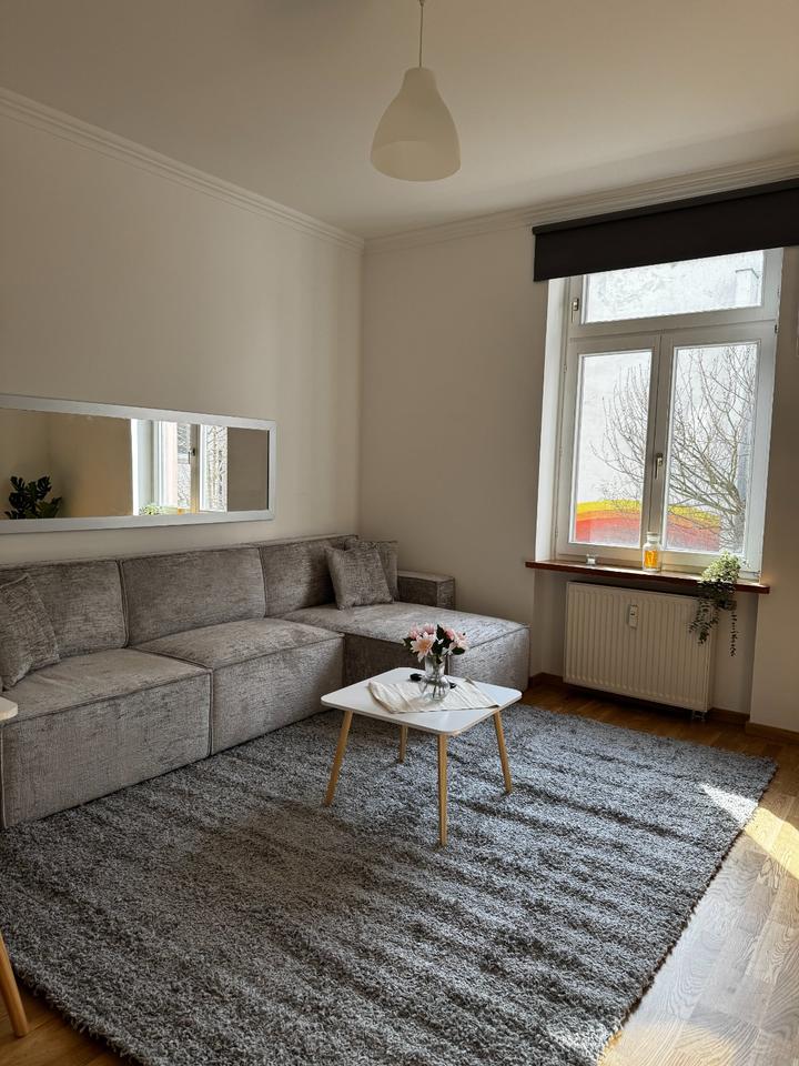 Thumbnail-Fully furnished 2 bedroom apartment in Frankfurt with parking
