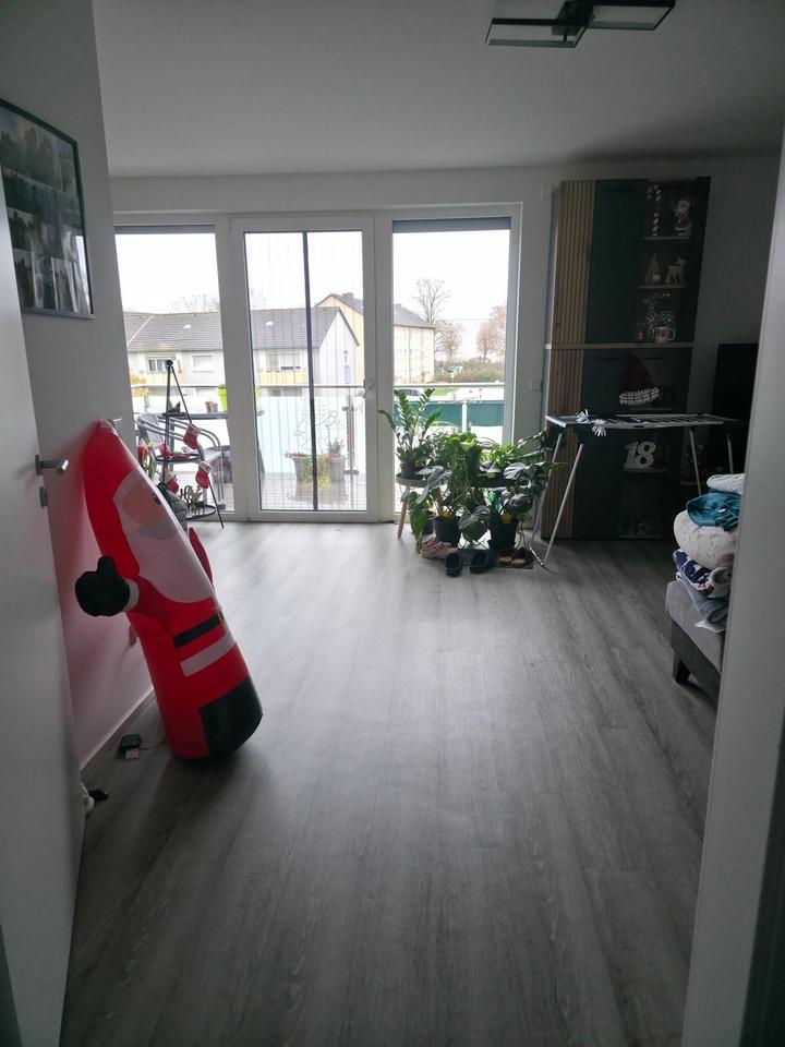 Thumbnail-Moderne 4-Zimmer-Wohnung in Hamm Herrringen