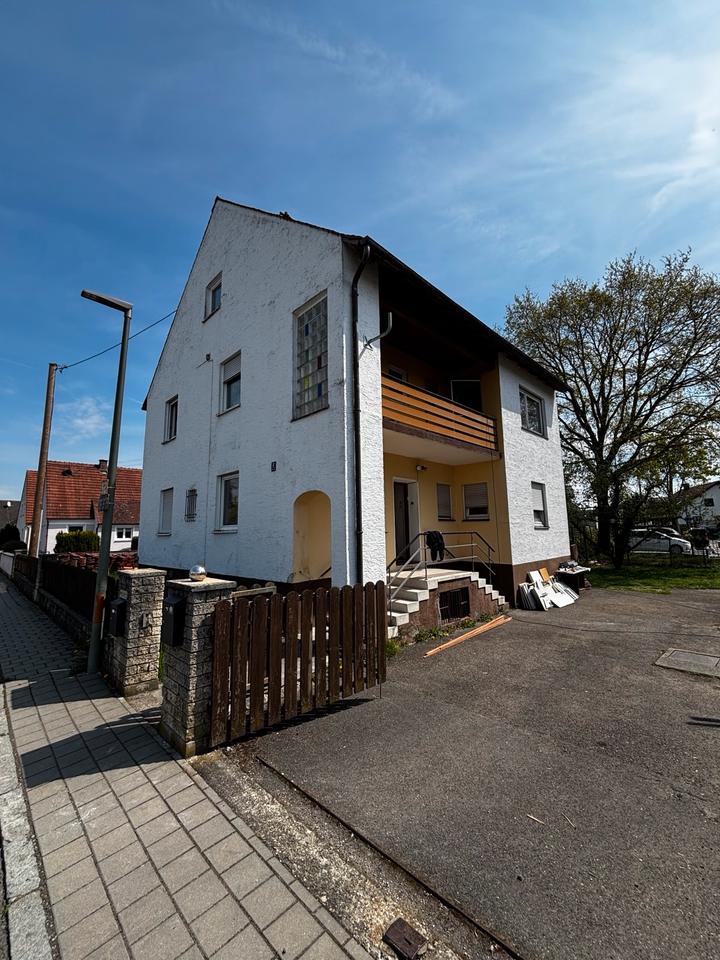 Thumbnail-Zweifamilienhaus (renovierungsbedürftig)