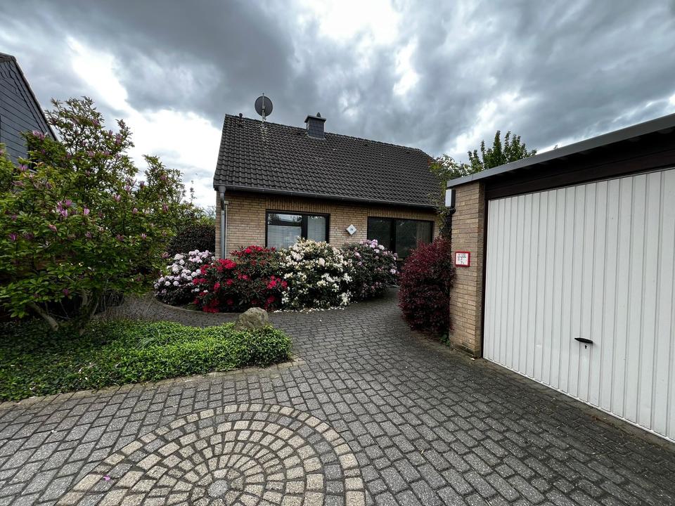 Thumbnail-Freistehendes Eigenheim in ruhiger Wohnlage