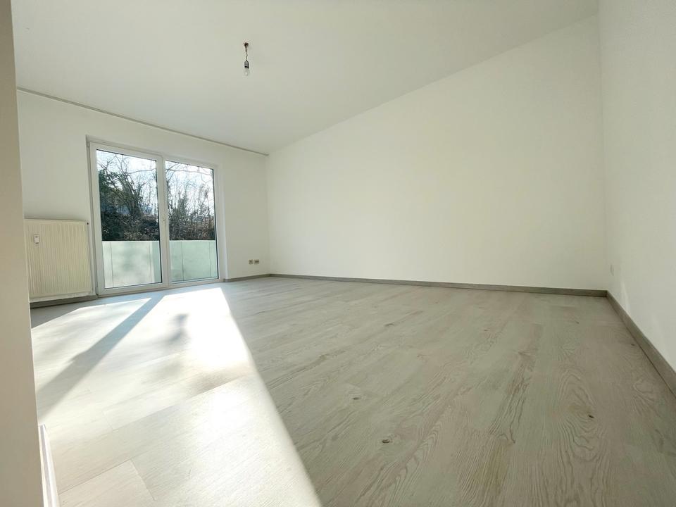 Thumbnail-Frisch renovierte 3-ZKB Wohnung mit Balkon in Südlage