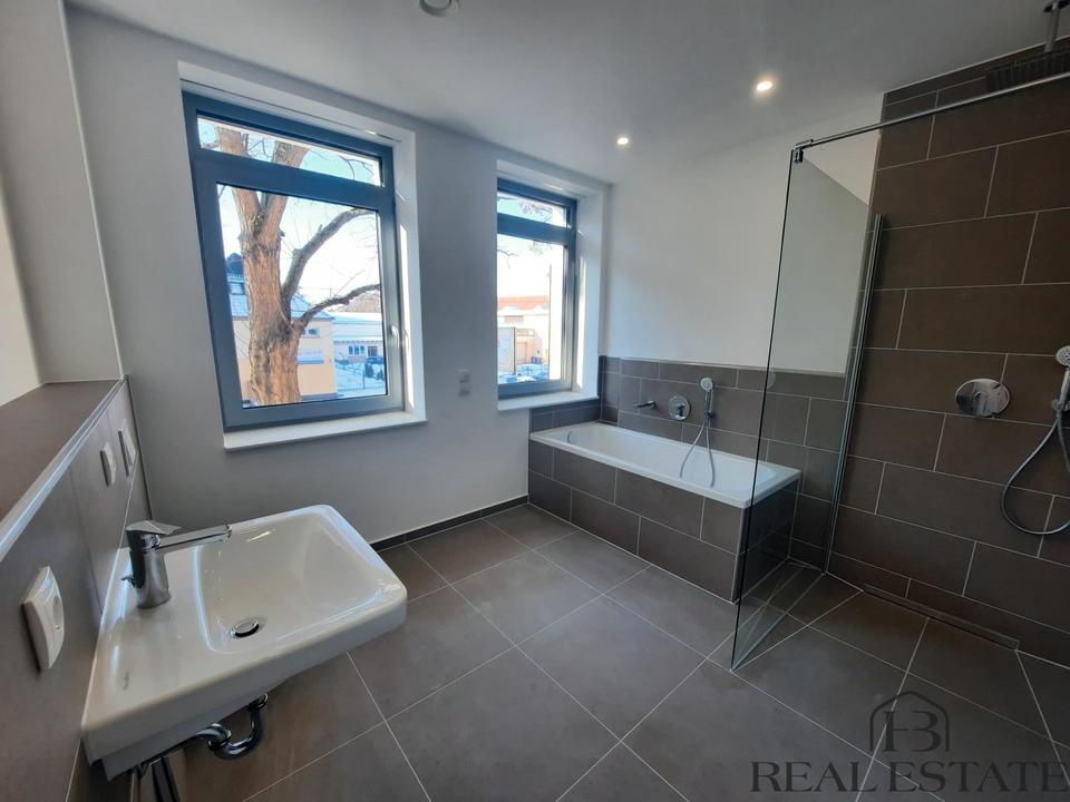 Thumbnail-Elbnahe 3-Raum-Wohnung mit Balkon und viel Tageslicht