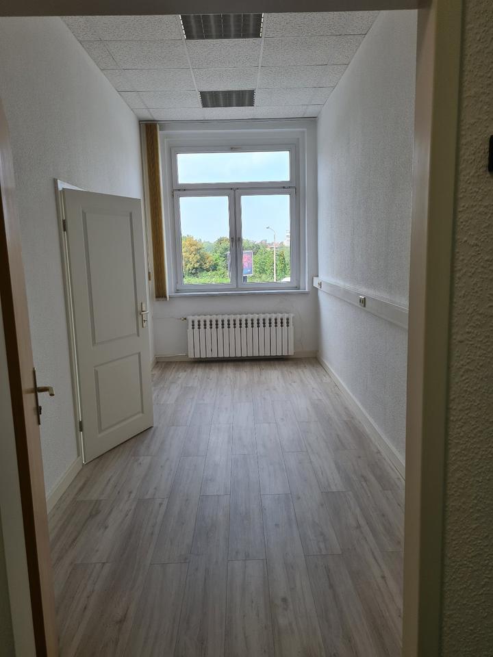 Thumbnail-Drei Büro Räume (40,92 m²) neben der Spinnerei zu vermieten.