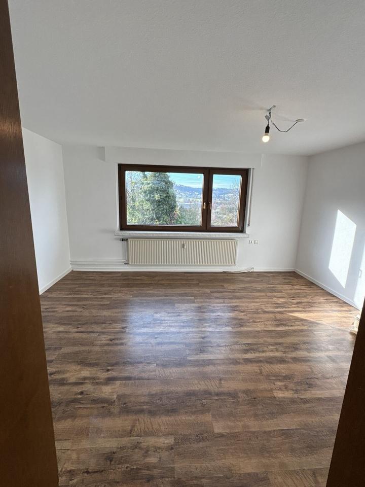 Thumbnail-Renovierte 3,5-Zimmer-Wohnung, 70 m² – zentrale Lage