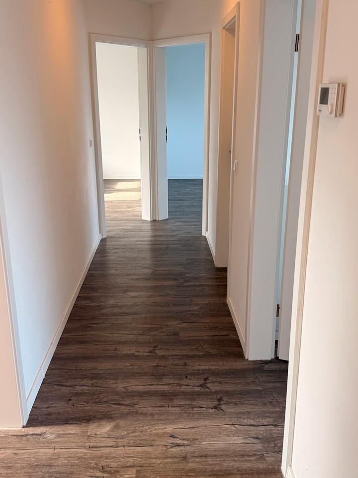 Thumbnail-4 Zimmer Dachgeschoss Wohnung 80m2