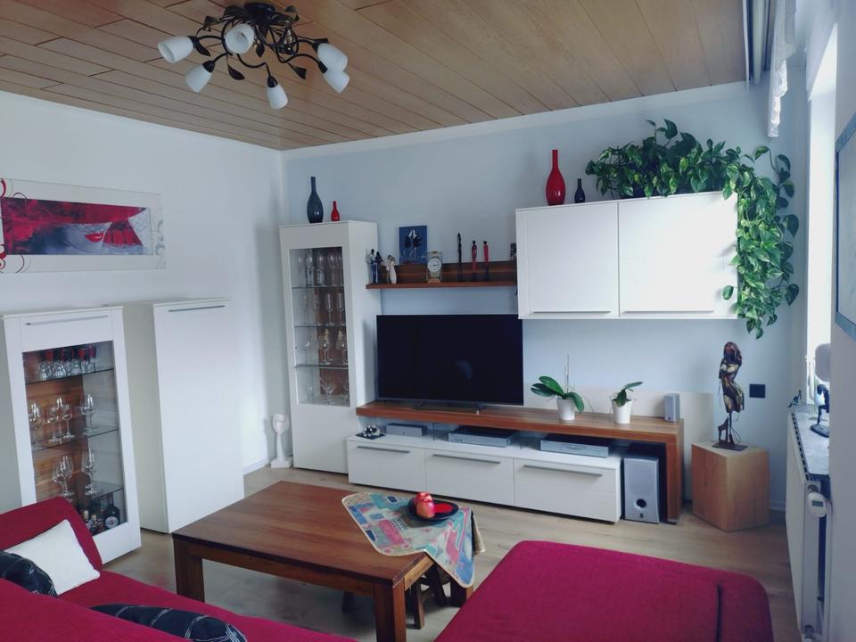 Thumbnail-3 ZKB (ca. 87m²) mit großem Balkon & Stellplatz in SLS-Roden