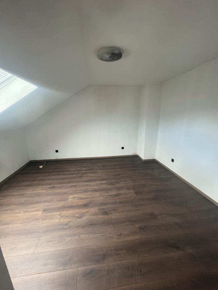 Thumbnail-2ZKB Dachgeschosswohnung City Nähe 2.Stockwerk