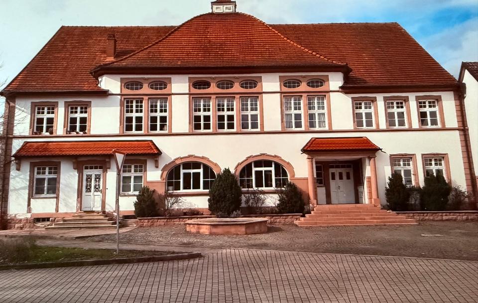 Thumbnail-Kusel, Moderne 3-ZKB Wohnung im Jugendstilhaus (110 m²)