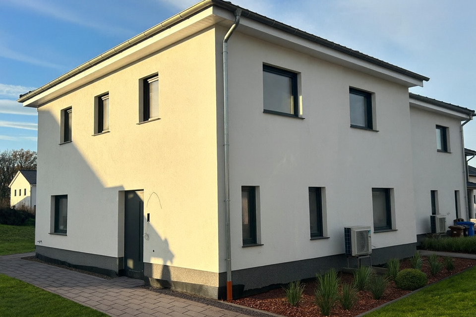 Thumbnail-Moderne Doppelhaushälfte im Neubaugebiet zu verkaufen