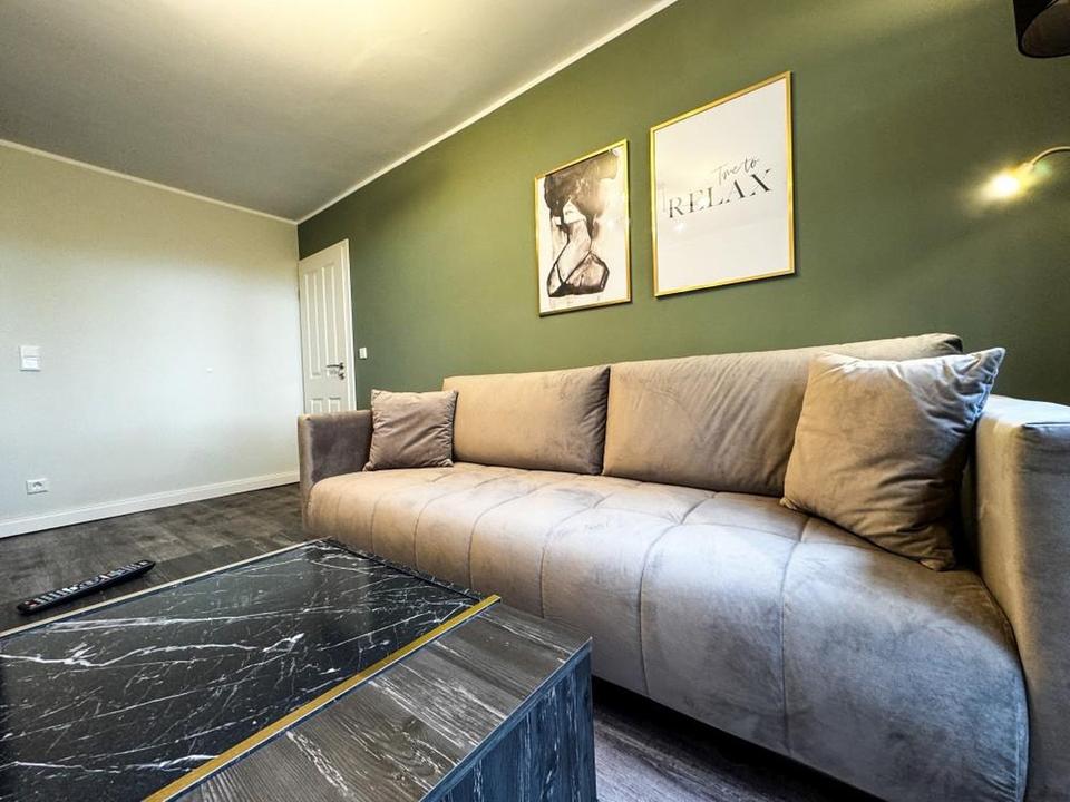 Thumbnail-Voll möbliertes 2 12 Zimmer Apartment mit Balkon und High-Speed-Internet